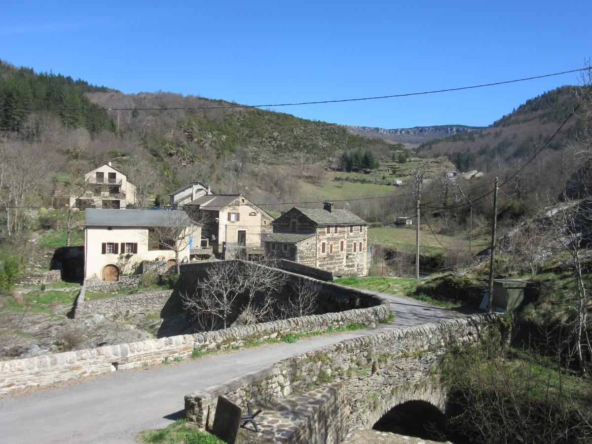 Auberge Du Tarnon Les Vanels Exterior photo